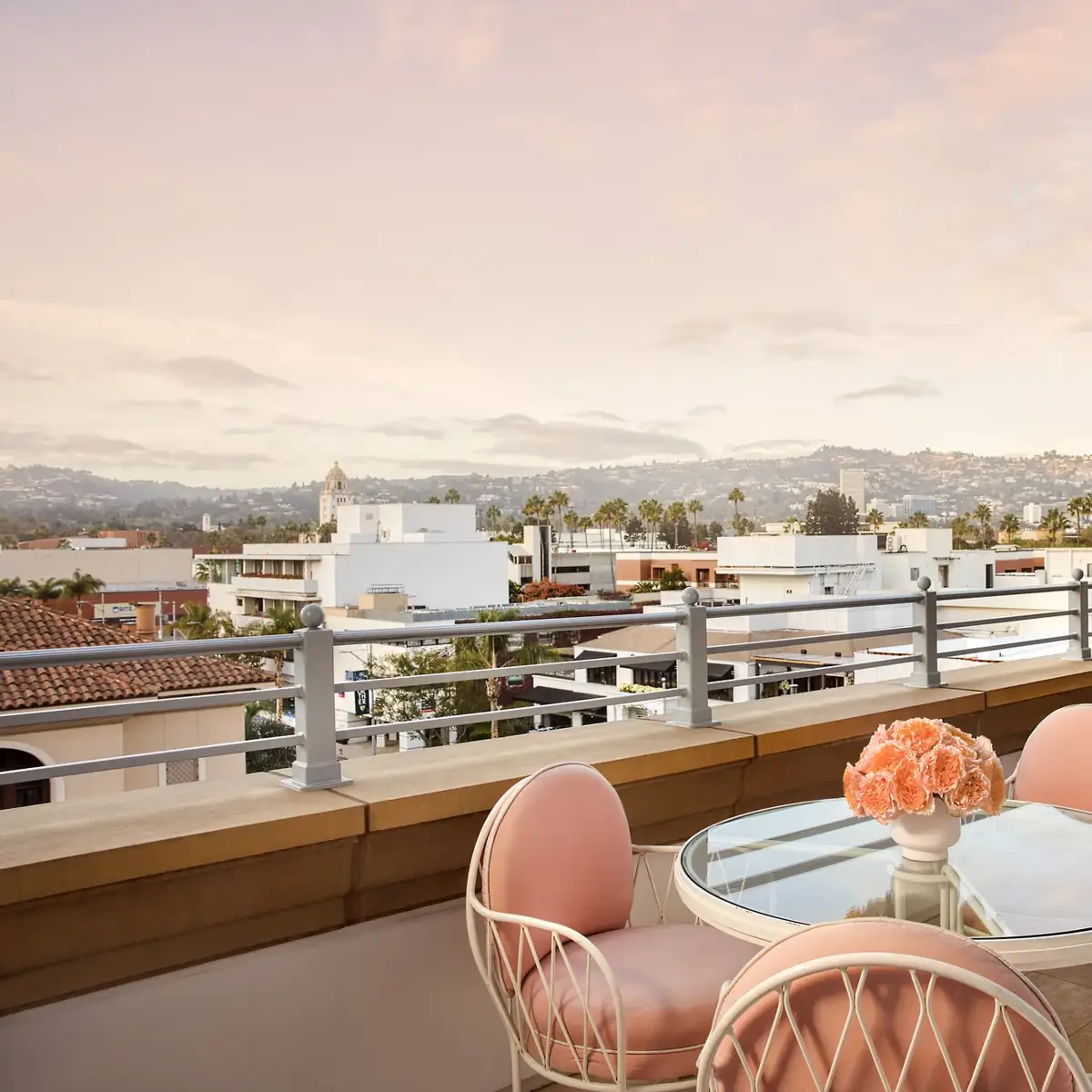 Hollywood Suite large terrace with outdoor seating and uninterrupted views over Beverly Hills.